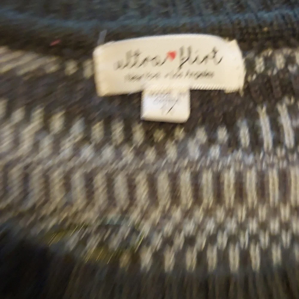 Common sweater - Picture 2 of 2
